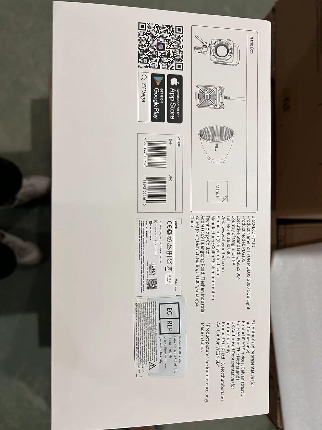 ZHIYUN MOLUS G300 [Official] 300W LED Video Light with APP Control, COB Bi-Color Light Bowens Mount Continuous Output Lighting 2700K-6500K TLCI≥97 CRI≥95, 15500Lux/1m 14 Effects for Studio Photography